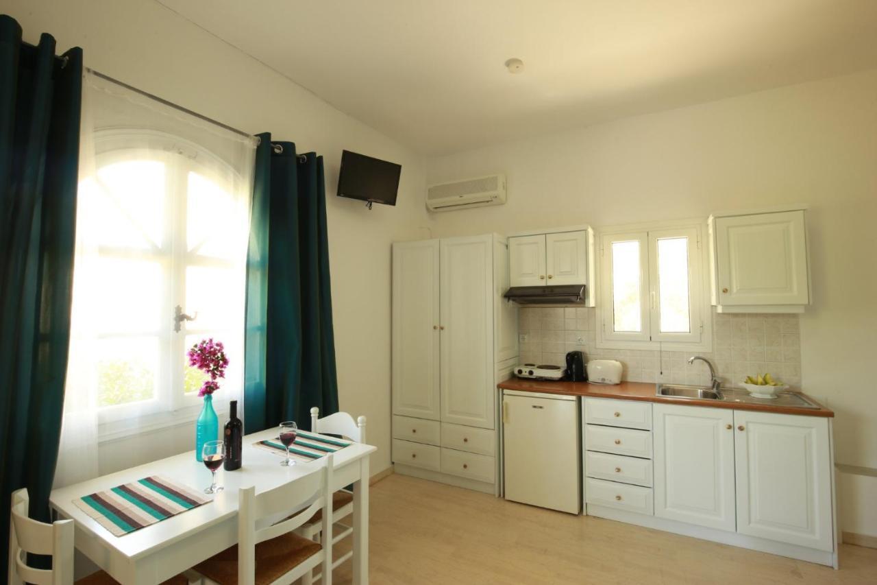 Athina Apartments Ступа Экстерьер фото